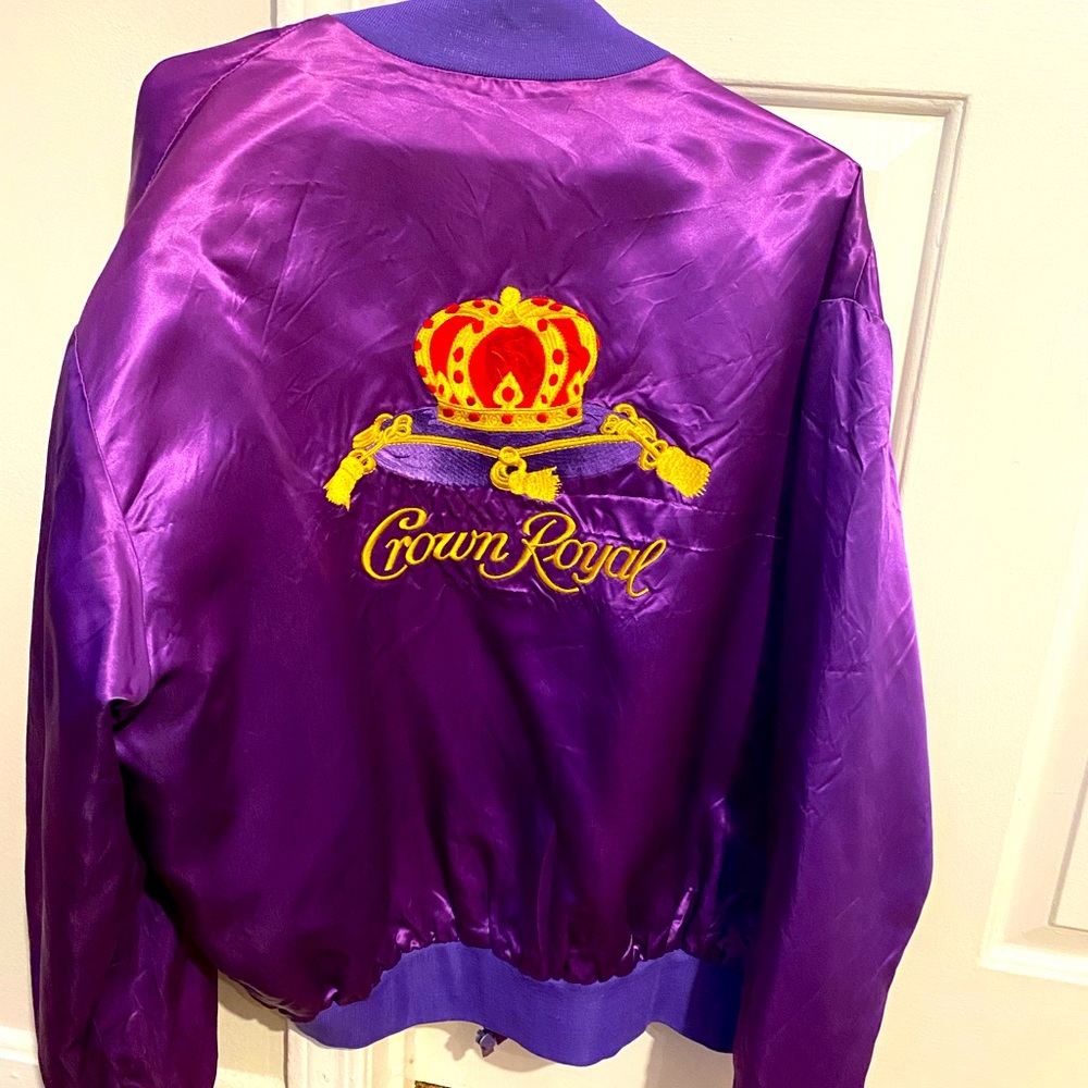 Crown royal jacket, great condition, nylon